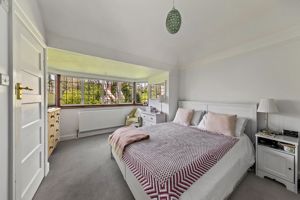Bedroom- click for photo gallery